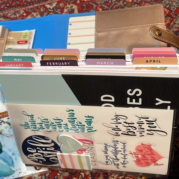 Happy Planner with Inserts - Picture 4 of 16